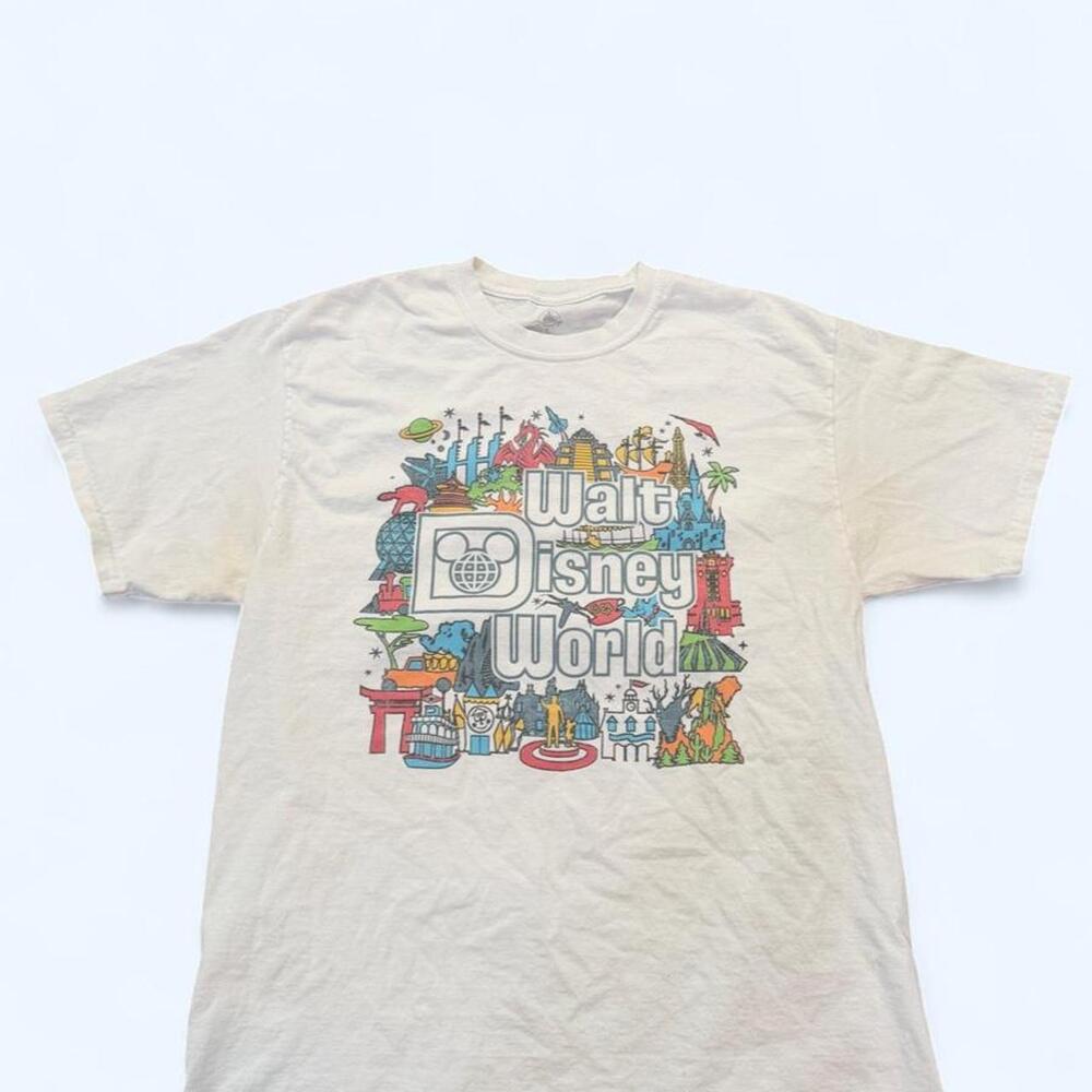Rare Walt Disney World Parks Graphic Tee – Men’s Large